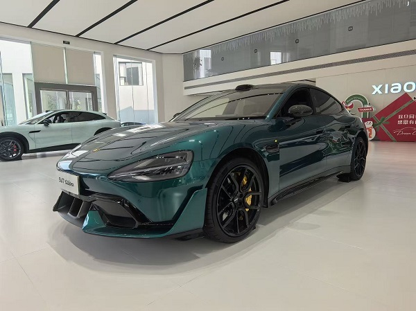 Autobase tar med sig pensionerade provkörningsbilar för att på djupet odla framväxande marknader i Mellanöstern, Ryssland och Afrika