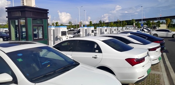 Vår nya exportverksamhet för energifordon går för närvarande stadigt framåt